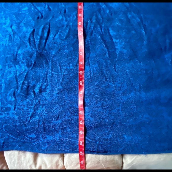 ⚜️Pashmina Scarf in Blue Paisley Pattern⚜️ - Picture 4 of 5